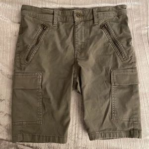 H&M Women’s Cargo Shorts Olive Green Size 6